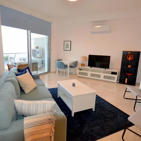 Awesome Sea & Marina View Center 1 Bdr Flat *