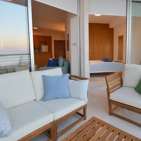 Awesome Sea & Marina View Center 1 Bdr Flat *