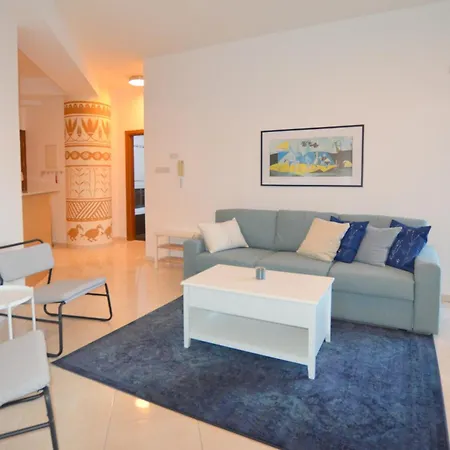 아파트 Awesome Sea & Marina View Center 1 Bdr Flat