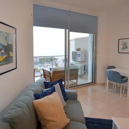 Awesome Sea & Marina View Center 1 Bdr Flat * Λάρνακα