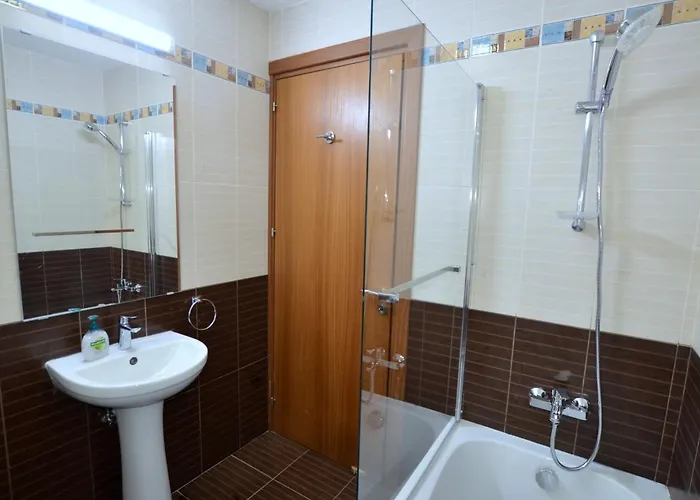 Awesome Sea & Marina View Center 1 Bdr Flat ラルナカ